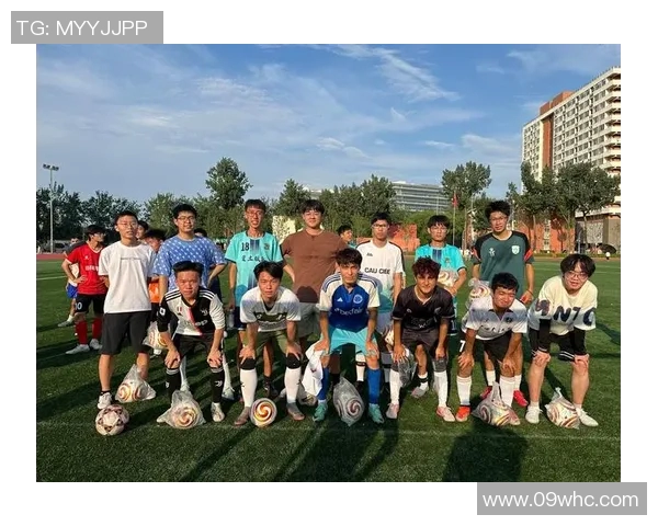 新秀足球星横空出世引爆绿茵赛场未来传奇指日可待